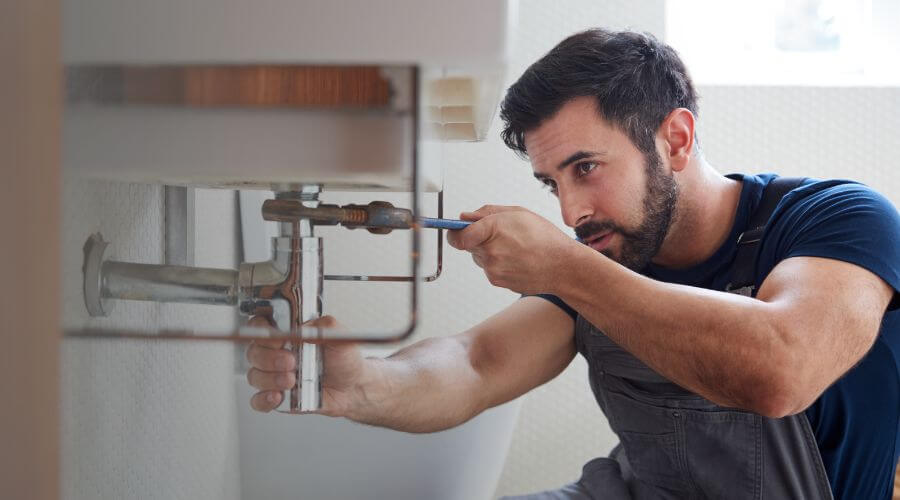 Water heater installation in Vallonia, IN
